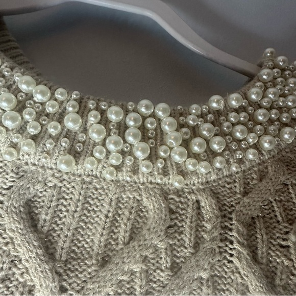 Karl Lagerfeld Paris Beige Shimmer Cable Knit Sweater with Faux Pearls Size M - Picture 5 of 12